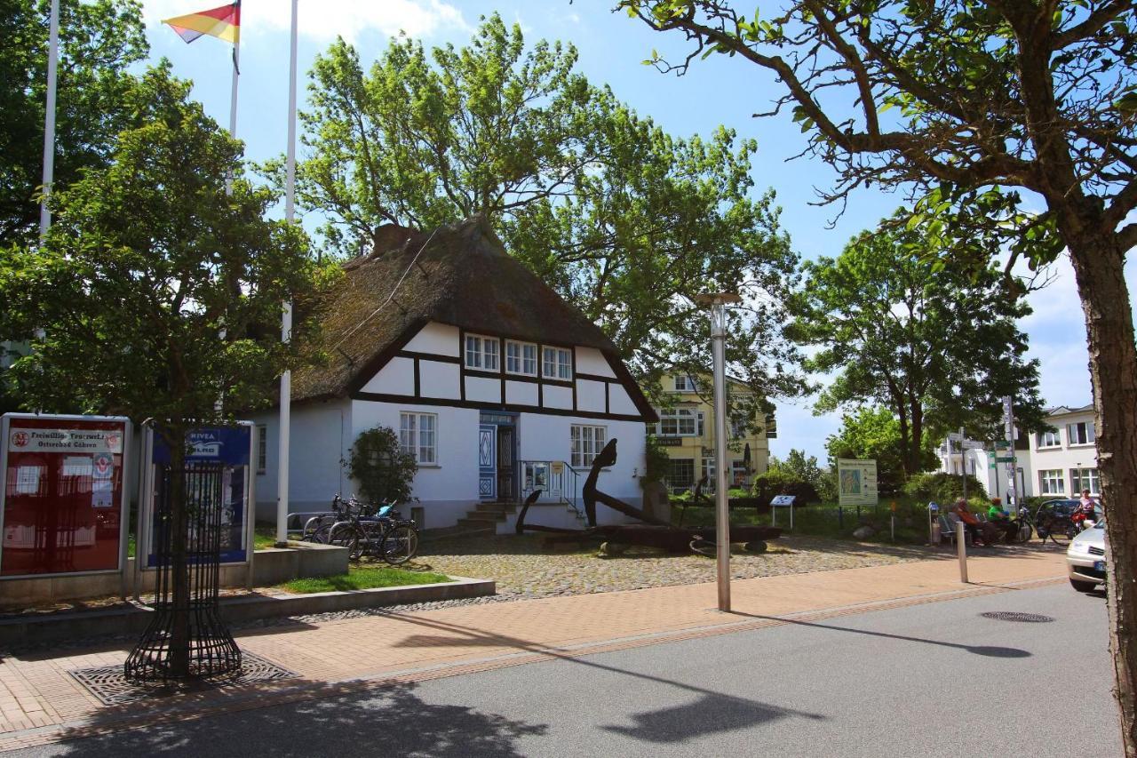 Zentrumsnahe Ferienwohnung Mit Balkon, Gratis Nutzung Vom Ahoi Erlebnisbad Und Sauna In Sellin, Eigene Sauna - Villa Antje Whg 10 Göhren Kültér fotó